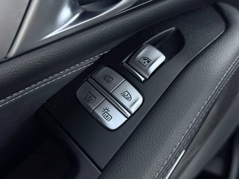 Used 2019 BMW X7 xDrive50i w/ M Sport Package AWD/4WD image 33