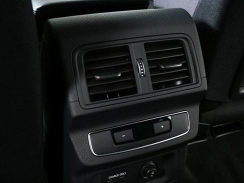 Used 2023 Audi Q5 2.0T Premium Plus w/ Premium Plus Package image 21