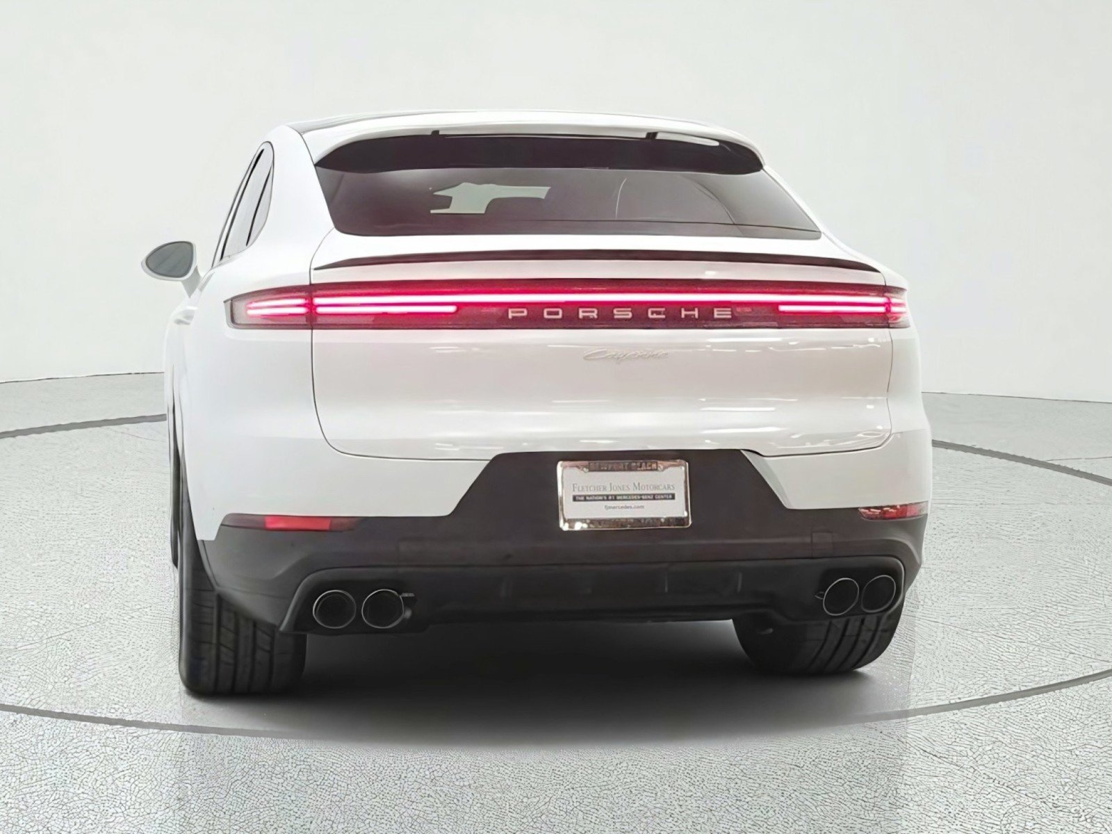 Used 2025 Porsche Cayenne Coupe AWD/4WD image 6