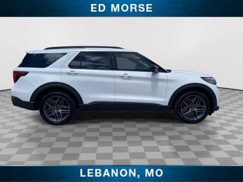 Certified 2025 Ford Explorer ST AWD/4WD image 9