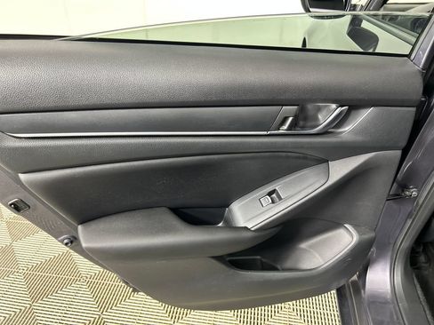 Used 2019 Honda Accord Sport image 15