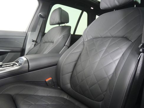 Used 2026 BMW X5 xDrive50e AWD/4WD image 10