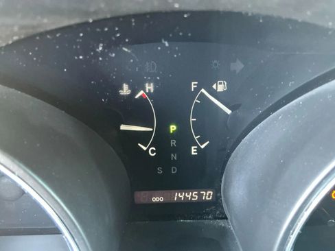 Used 2011 Toyota Highlander 4WD image 25