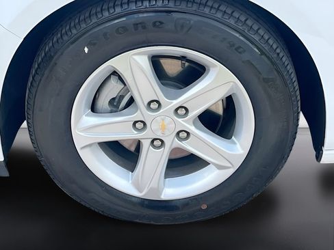 Used 2024 Chevrolet Malibu LS FWD image 31