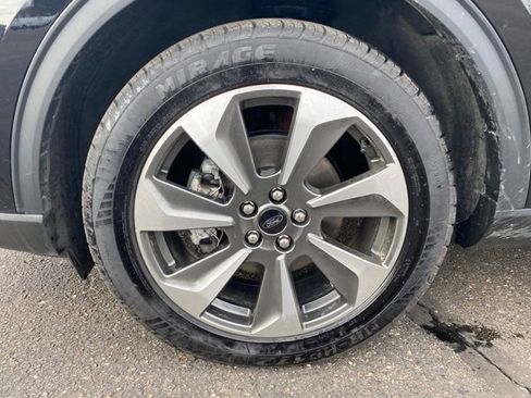 Used 2023 Ford Escape Platinum image 22