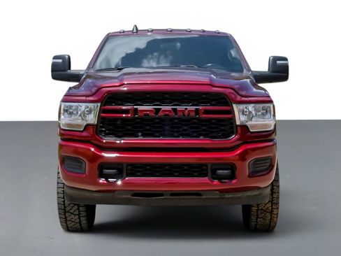 Used 2024 RAM 3500 Tradesman w/ Chrome Appearance Group AWD/4WD image 3