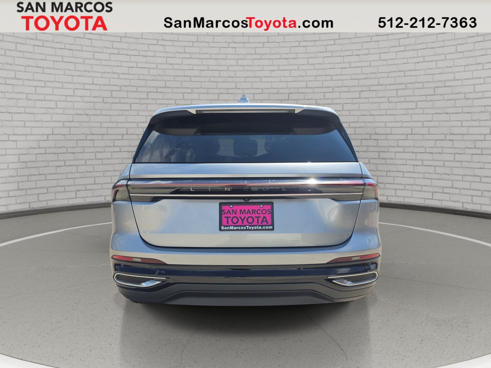 Used 2024 Lincoln Nautilus Premier AWD/4WD image 7