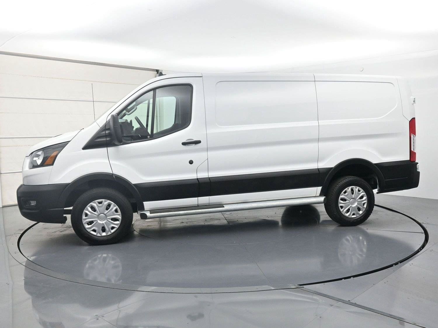 Used 2025 Ford Transit 250 Low Roof w/ Exterior Upgrade Package RWD image 19