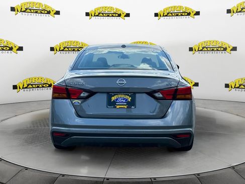 Used 2024 Nissan Altima 2.5 SV FWD image 4