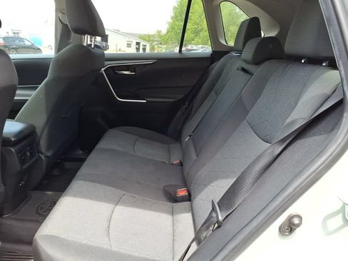 Used 2022 Toyota RAV4 XLE w/ Convenience Package AWD/4WD image 11