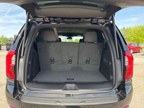 Used 2025 GMC Yukon Elevation w/ LPO, Elevation Black Package image 16