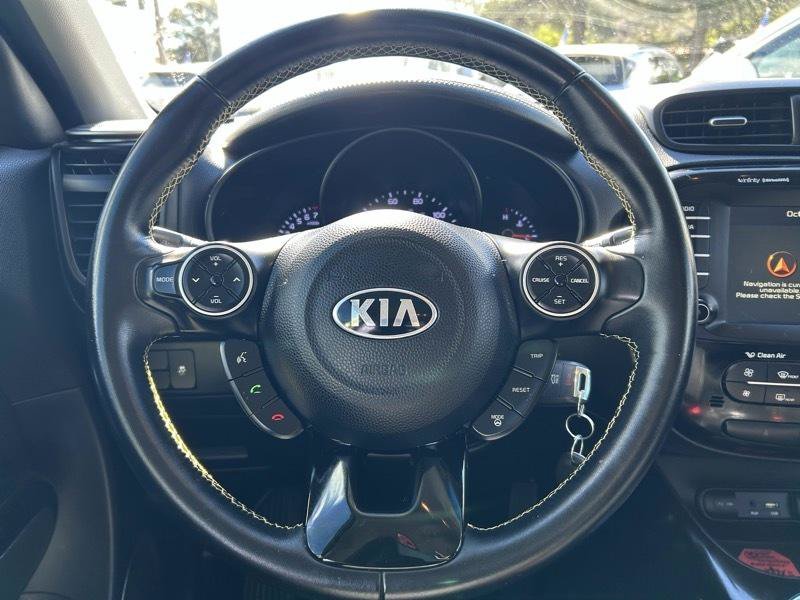 Used 2016 Kia Soul + w/ Audio Package FWD image 10