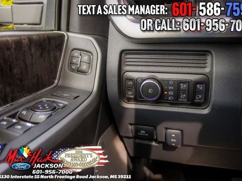 New 2026 Ford F250 Lariat w/ Black Appearance Package image 23