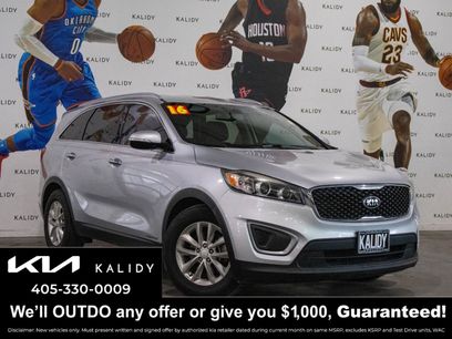 Used 2016 Kia Sorento LX w/ LX Convenience Package