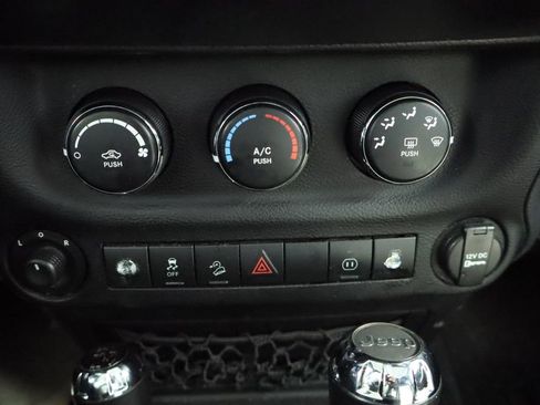 Used 2011 Jeep Wrangler Unlimited Sahara w/ Dual Top Group image 28