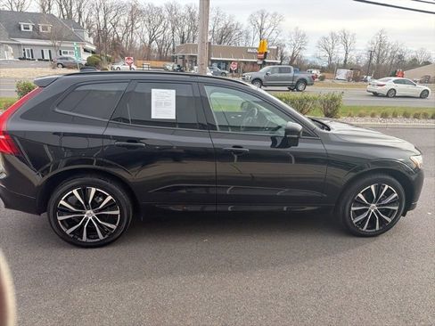 Certified 2025 Volvo XC60 B5 Plus image 6
