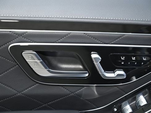Used 2022 Mercedes-Benz S 580 4MATIC Sedan image 18