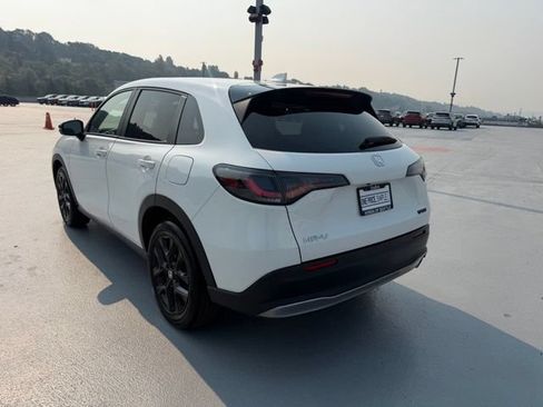 Certified 2024 Honda HR-V Sport image 9
