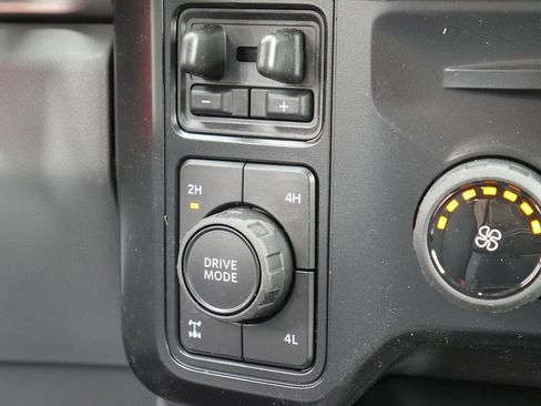 New 2026 Ford F250 XLT AWD/4WD image 24