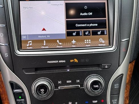 Used 2018 Lincoln MKX Select w/ Select Plus Package AWD/4WD image 8
