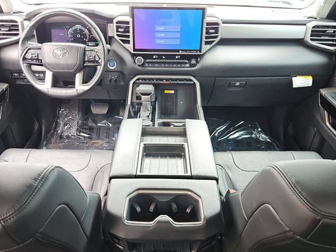 Used 2024 Toyota Tundra Limited AWD/4WD image 12