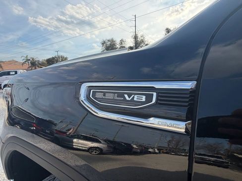 Used 2019 GMC Sierra 1500 SLT w/ SLT Premium Plus Package image 10