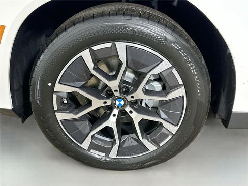 New 2026 BMW X3 xDrive30 w/ Convenience Package image 32