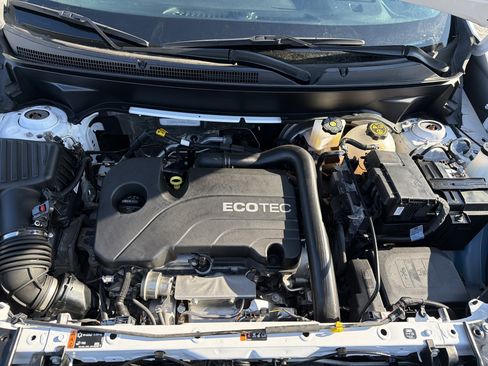 Used 2022 GMC Terrain SLT w/ Tech Package image 10