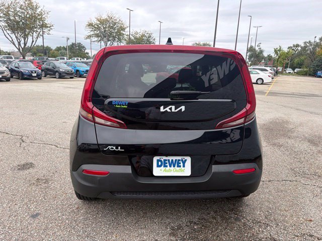 Used 2022 Kia Soul S FWD image 4