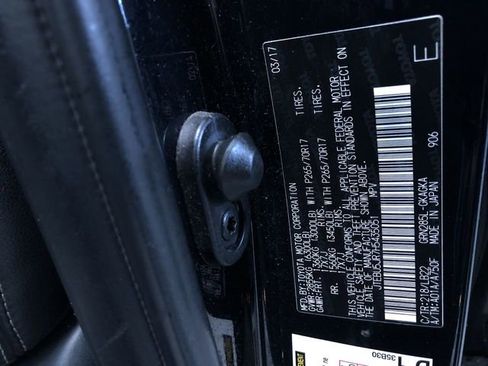 Used 2017 Toyota 4Runner SR5 Premium image 32