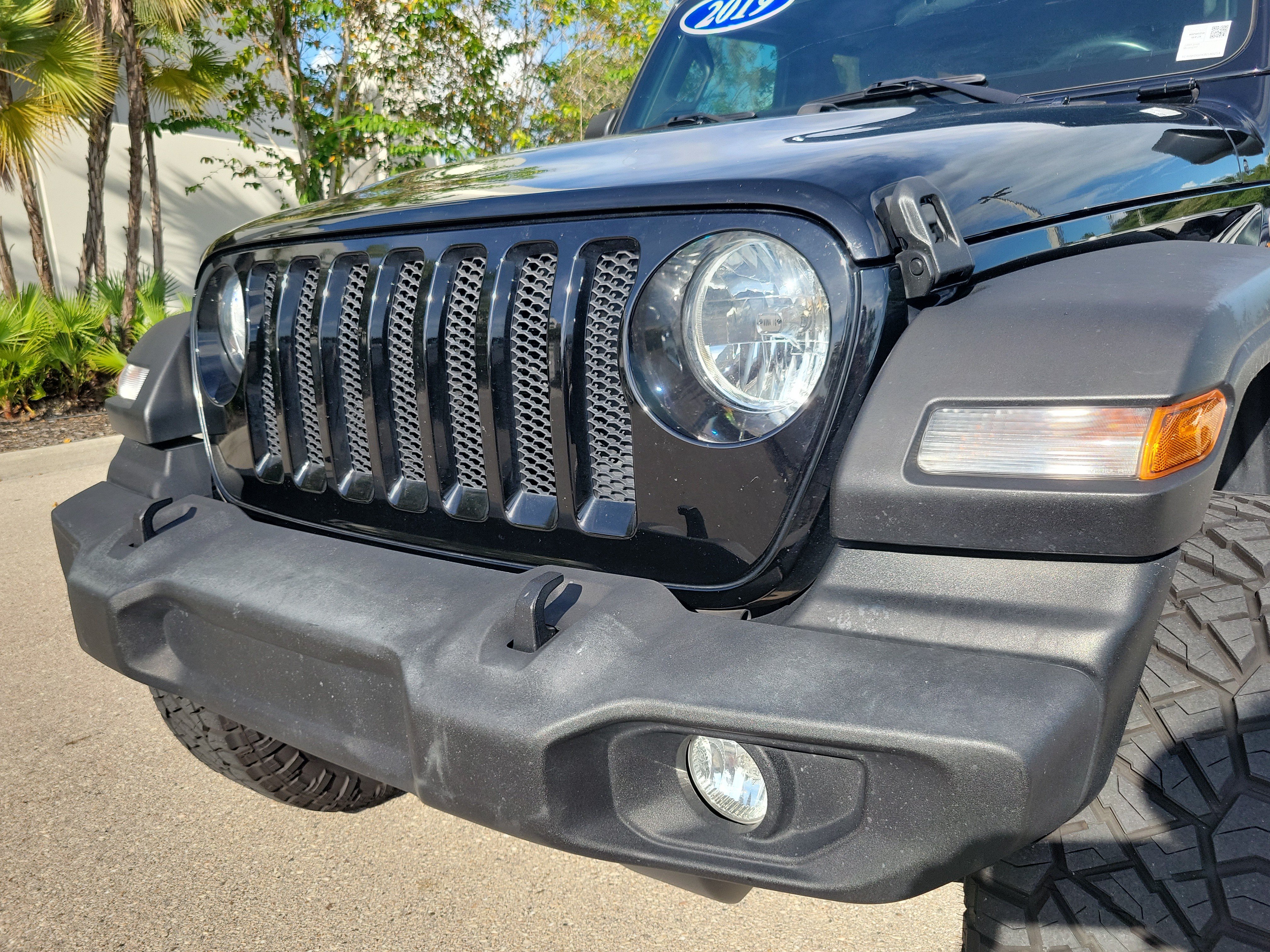 Used 2019 Jeep Wrangler Unlimited Sport S AWD/4WD image 11