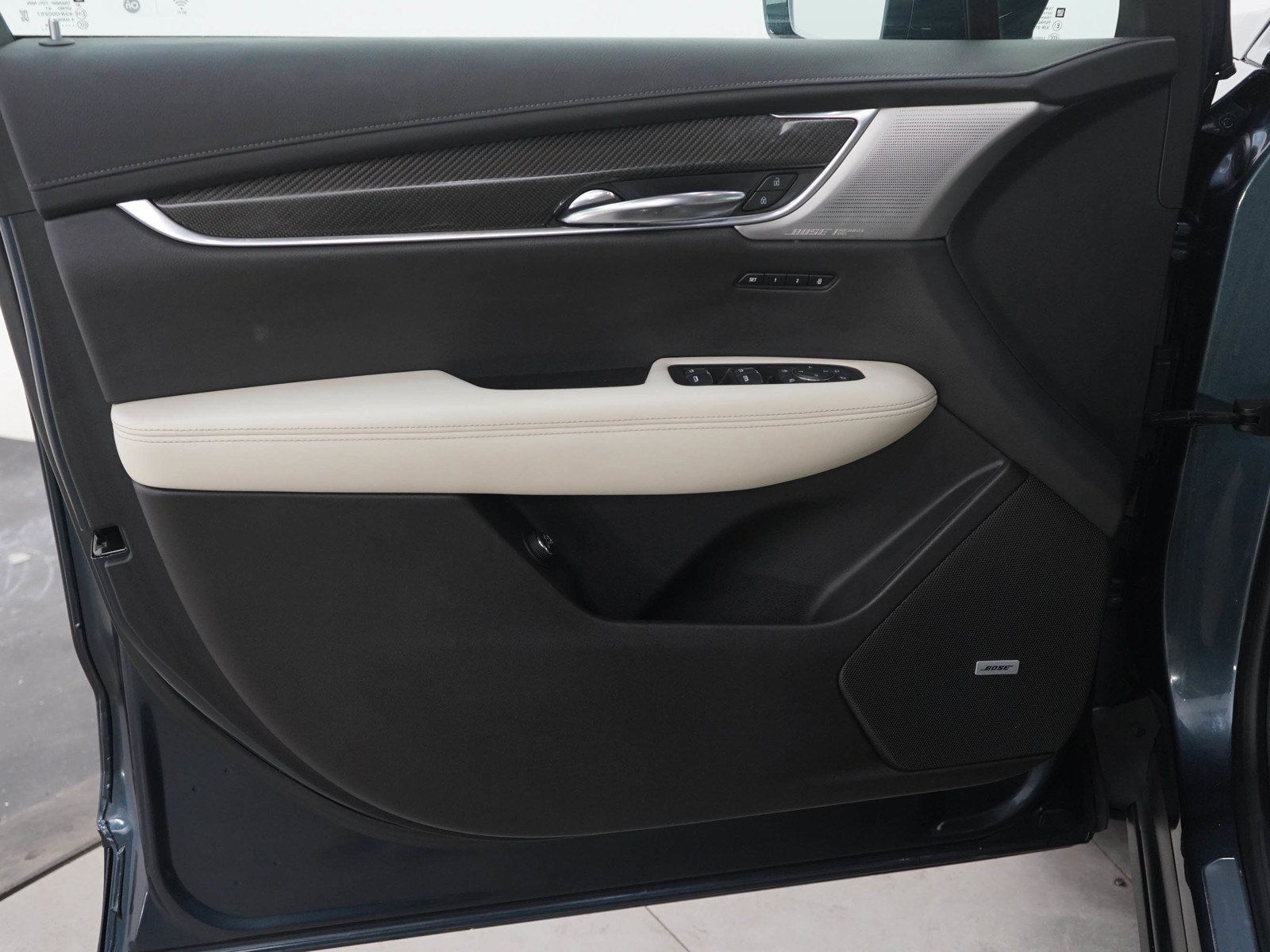Used 2020 Cadillac XT6 Premium Luxury FWD image 19