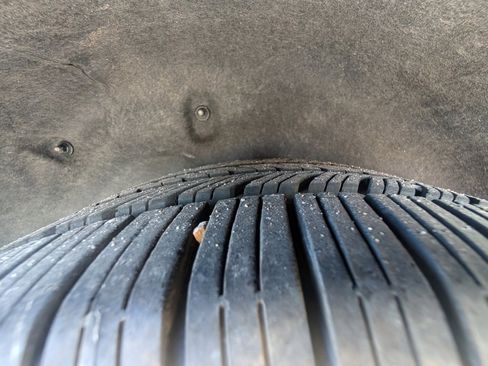 Used 2021 Chrysler Pacifica Touring-L image 25