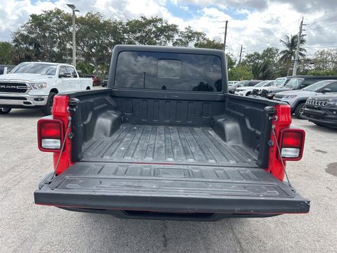 Used 2023 Jeep Gladiator Overland image 28