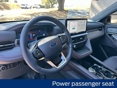 New 2026 Ford Explorer Platinum RWD image 22