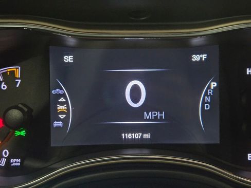 Used 2017 Jeep Grand Cherokee Laredo w/ Quick Order Package 23E image 24