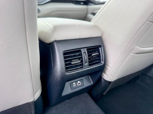 Used 2024 Nissan Altima 2.5 SL image 24