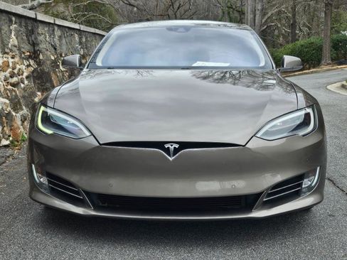 Used 2016 Tesla Model S 90D image 3