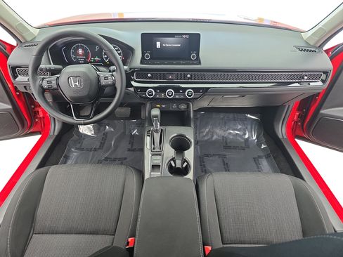 Used 2024 Honda Civic EX image 9