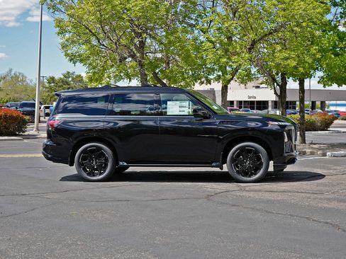 New 2026 INFINITI QX80 4WD w/ Sport Exterior Package image 8
