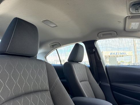 Used 2025 Toyota Corolla LE FWD image 15