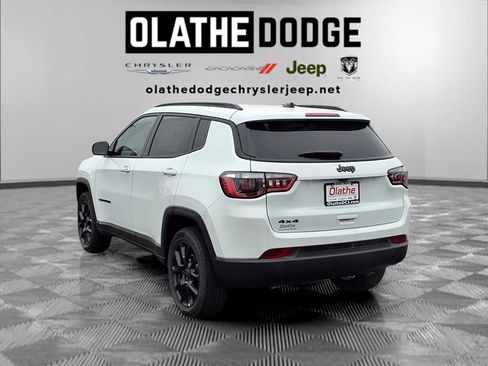 New 2026 Jeep Compass Latitude AWD/4WD image 3