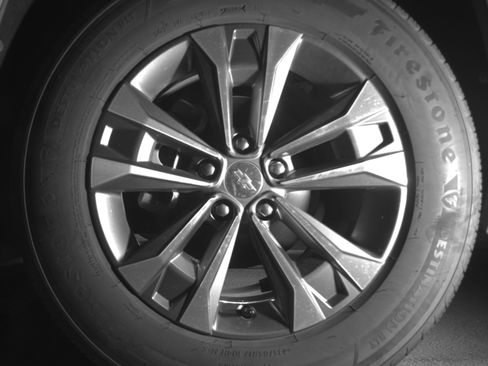 Used 2025 Chevrolet Equinox LT image 12