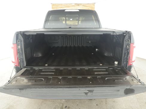 Used 2017 Ford F150 Raptor w/ Equipment Group 801A Mid image 5