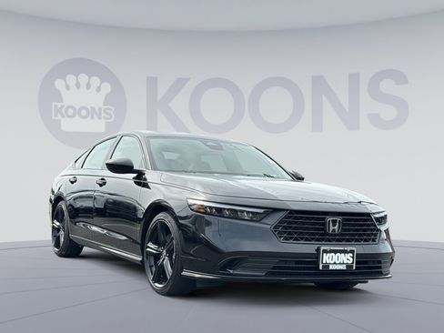 Used 2024 Honda Accord Sport image 10