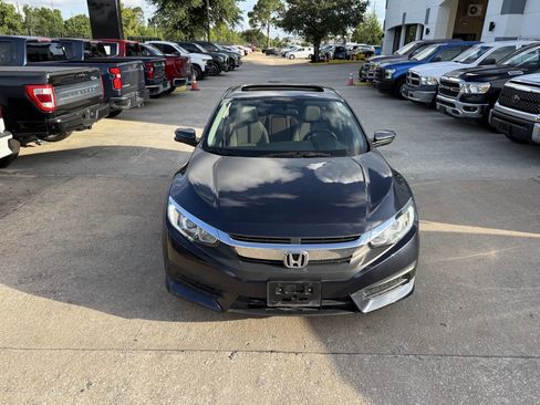 Used 2018 Honda Civic EX image 37