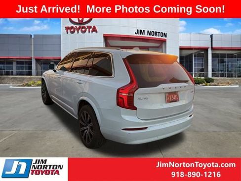 Used 2023 Volvo XC90 B5 Core w/ Protection Package Premier image 4