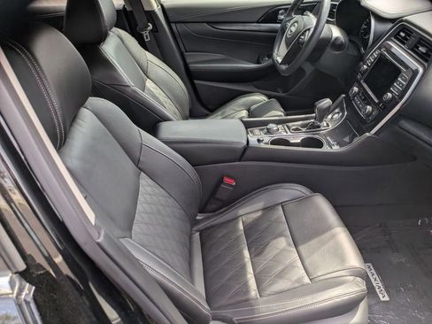 Used 2023 Nissan Maxima Platinum w/ Sport Mat Group FWD image 24