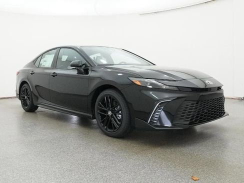 New 2026 Toyota Camry SE FWD image 29