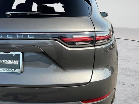 Used 2019 Porsche Cayenne E-Hybrid AWD/4WD image 23